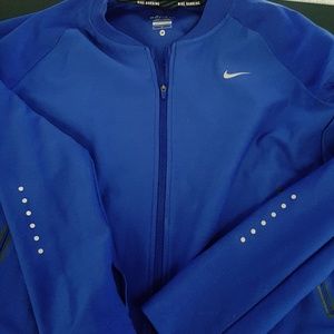 Nike Cropped Zip Up Jacket